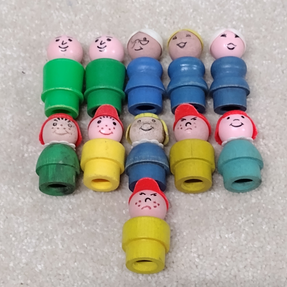 Fisher-Price Colorful Toy Car Set with Figures - Picture 5 of 6